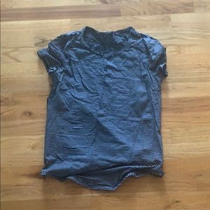 striped Lululemon love tee NWOT!!